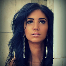 Схема вышивки «Брюнетка»