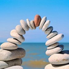 камни аркой