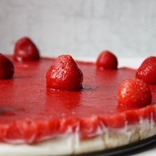 Схема вышивки «торт с клубникой»