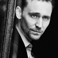 Том Хиддлстон