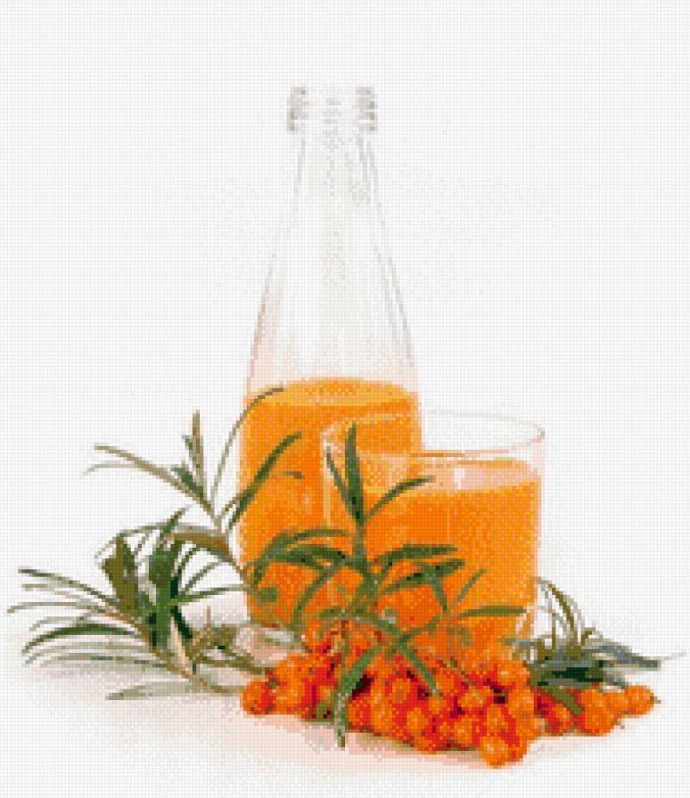 бутылка с облепихой - кухня, натюрморт, одбепиха, ягода, еда - предпросмотр