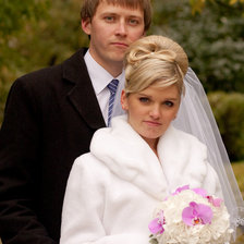 молодожены