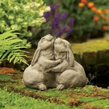 Схема вышивки «садовые зайчики»