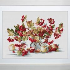 Рябина в вазе