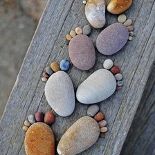 Схема вышивки «камешки следы»