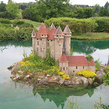 Схема вышивки «Замок на острове»