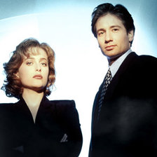 Схема вышивки «секретные материалы»