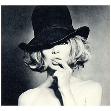 Схема вышивки «Девушка»