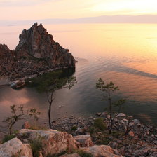 Скала Шаманка на закате