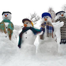 Снеговики