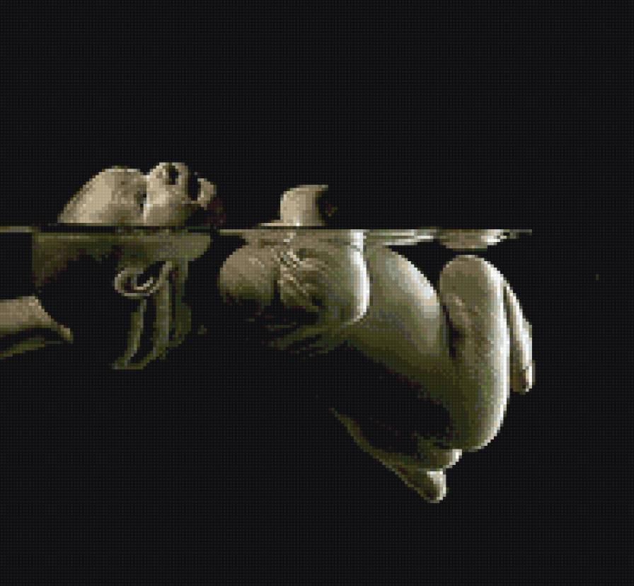 Первое купание - малыш, ребенок, монохром, дитя - предпросмотр