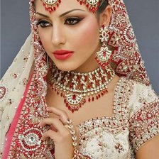 Схема вышивки «Индийская девушка»