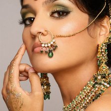 Схема вышивки «Индийская девушка»