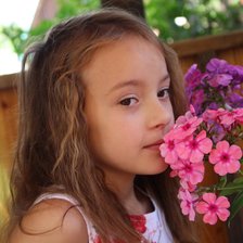 Схема вышивки «Даша с цветами»