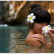 Схема вышивки «Девушка с белыми цветами»