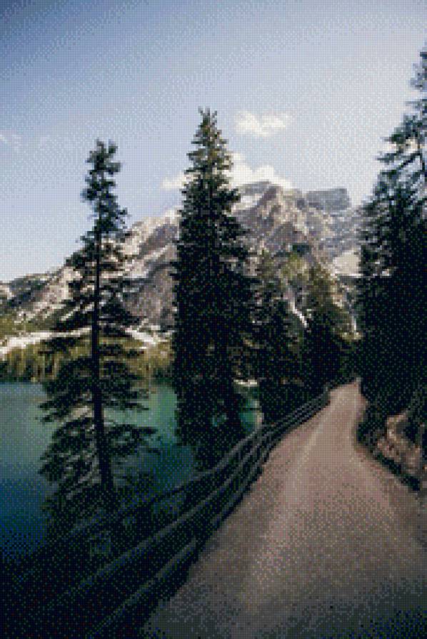 Дорога в горы - вода, дорога, елки, лето, деревья, лес, горы, река, снег - предпросмотр