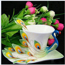 Схема вышивки «кружка павлин»