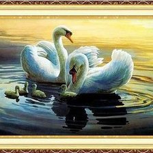 Схема вышивки «лебединная семья»