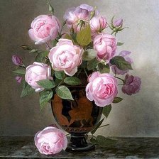 розы в античной вазе