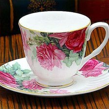taza de te con rosas