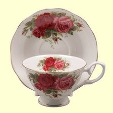 taza y plato te rosas roja y rosa