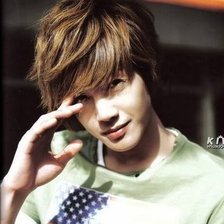 Схема вышивки «Корейский парень»