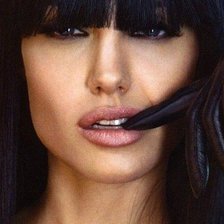 Схема вышивки «Анджелина Джоли»