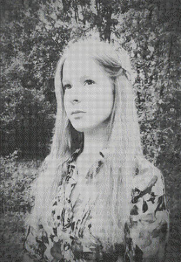 Надя - черно-белое, девушка - предпросмотр