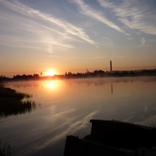 закат на реке