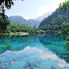 горное озеро