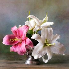 Схема вышивки «Натюрморт с лилиями»