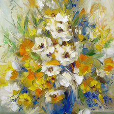 цветы в синей вазе