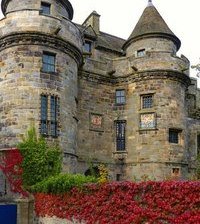 Схема вышивки «замок»