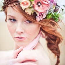 Схема вышивки «Девушка с венком»