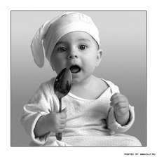 Схема вышивки «Малыш с ложкой»