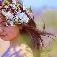 Схема вышивки «Девушка с венком 2»