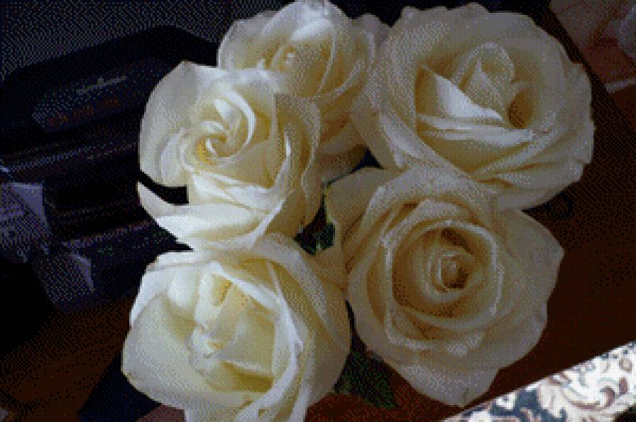 Розы белые - предпросмотр