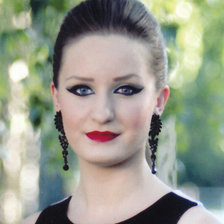 Схема вышивки «Девушка»