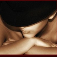 Схема вышивки «женщина-тайна»