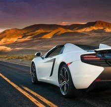 Авто на трассе.