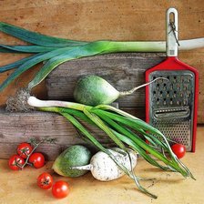 Схема вышивки «Натюрморт с зеленым луком»