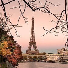 Схема вышивки «Эйфелева башня»