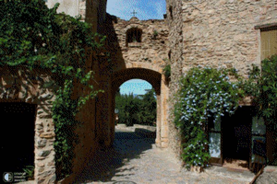 Улочка - деревья, арка - предпросмотр