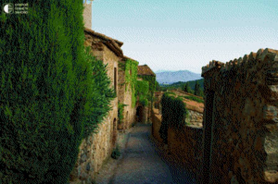 Улочка - горы, деревья - предпросмотр