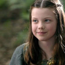 Схема вышивки «Хроники Нарнии. Люси.»