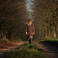 Схема вышивки «Идущая»