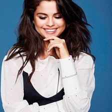 Схема вышивки «Селена Гомес»