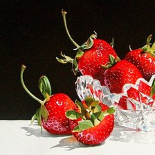 Схема вышивки «Клубничка в хрустальной вазе»
