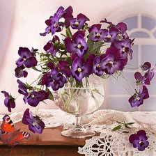 Схема вышивки «букет фиалочек»