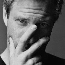 Аарон Экхарт